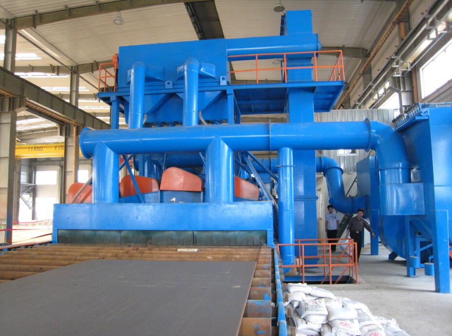 江蘇拋丸機除銹設備 江蘇輥道通過式拋丸機的應用特點是怎樣的?